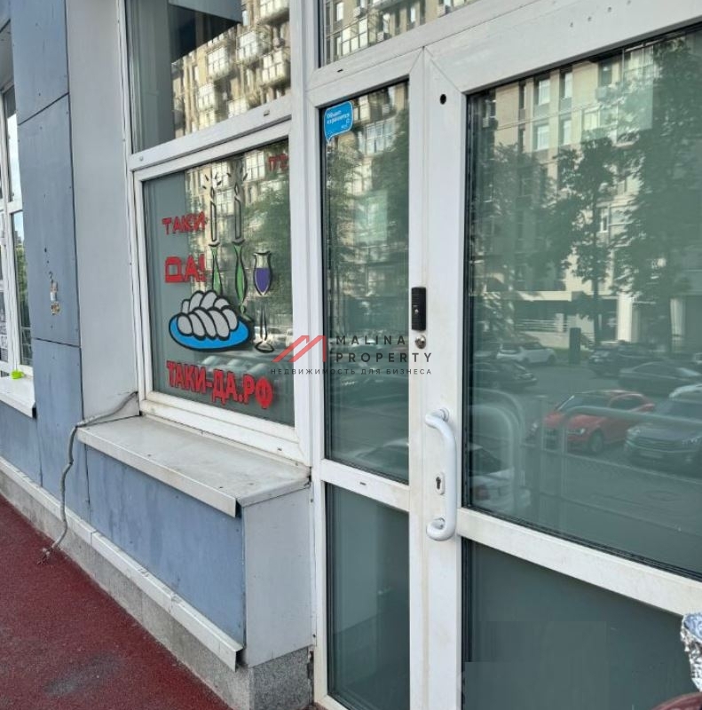 Продажа нежилого помещения в районе м. Аэропорт