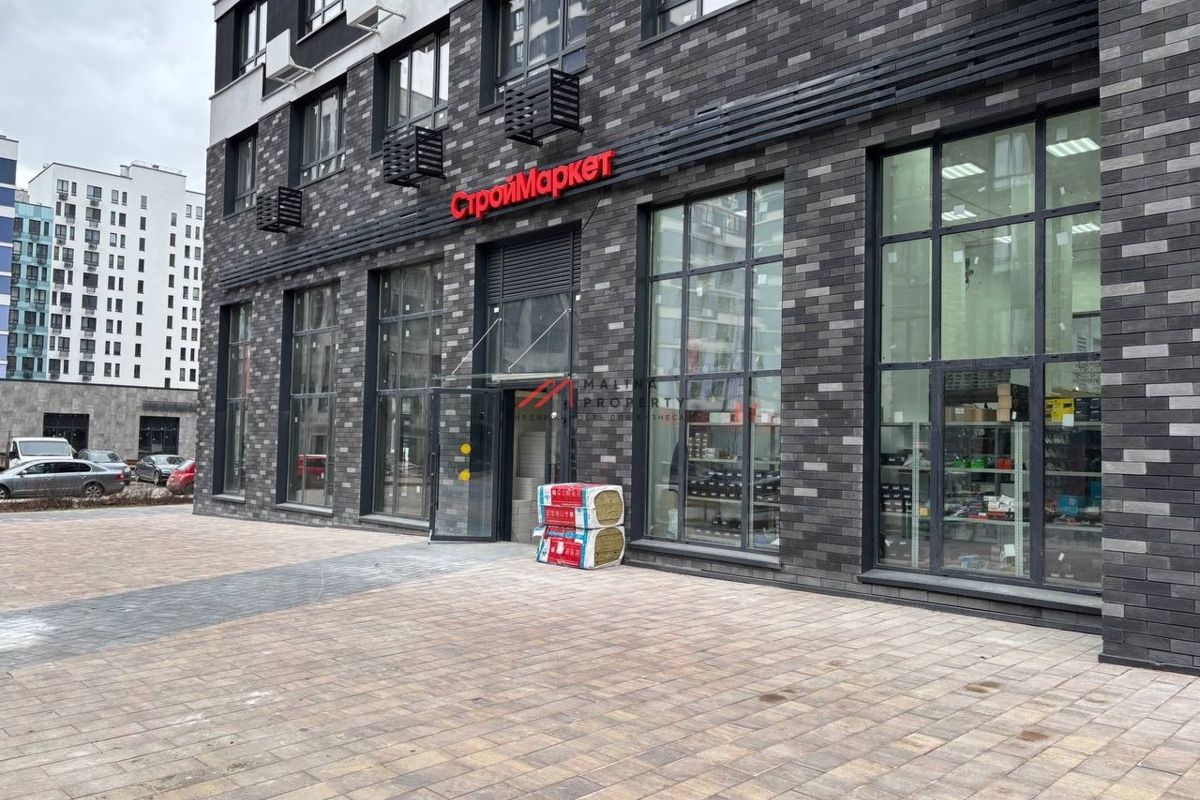 Продажа торгового помещения с арендатором в ЖК "Прокшино" 