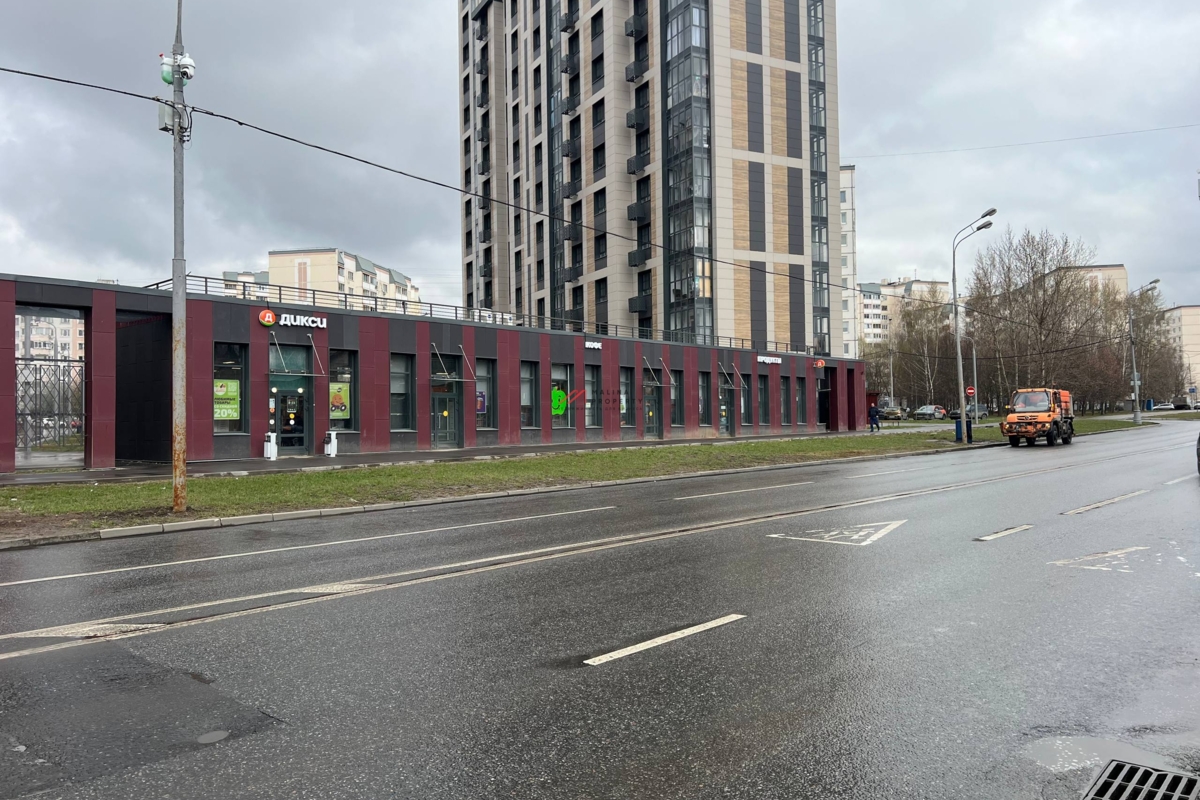 Продажа помещения с арендатором супермаркет "Дикси" 