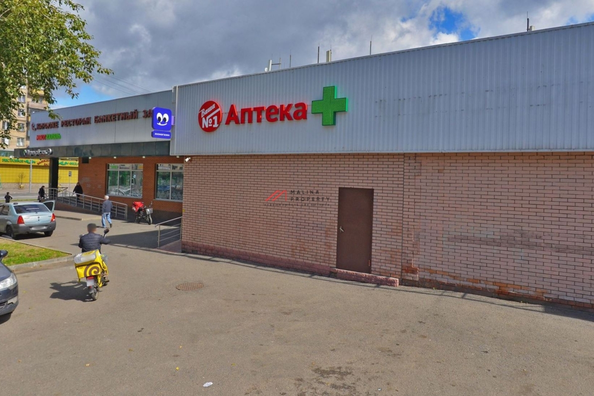 Продажа помещения с арендаторами на ул. Юных Ленинцев