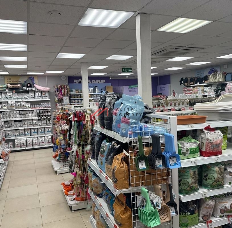 Продажа помещения с арендаторами на ул. Юных Ленинцев