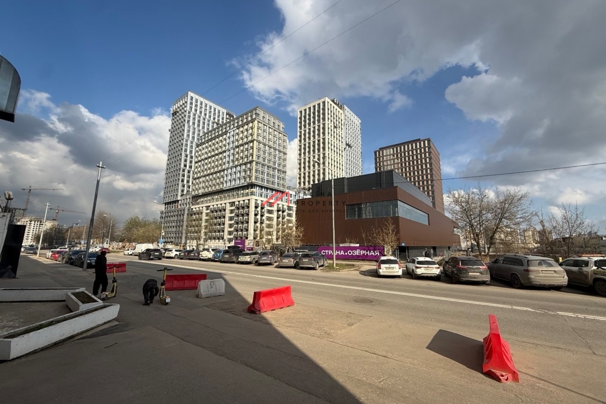 Продажа торгового помещения в ЖК Страна Озерная