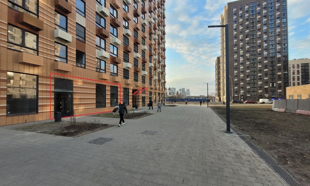 Аренда торгового помещения в ЖК "Амурский парк" 