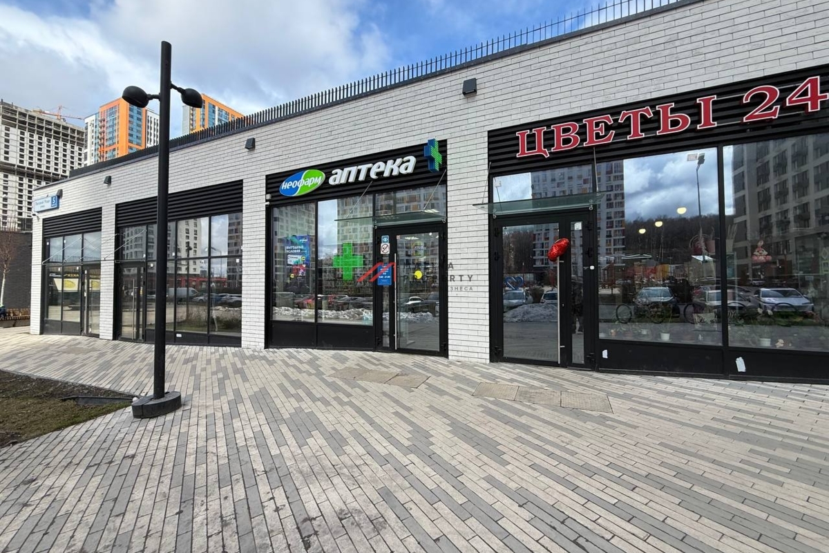 Продажа торгового помещения в ЖК "Спутник"