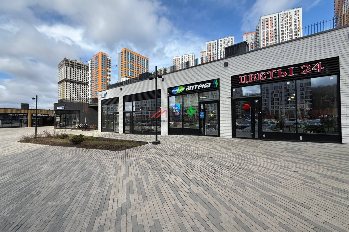 Продажа торгового помещения в ЖК "Спутник"