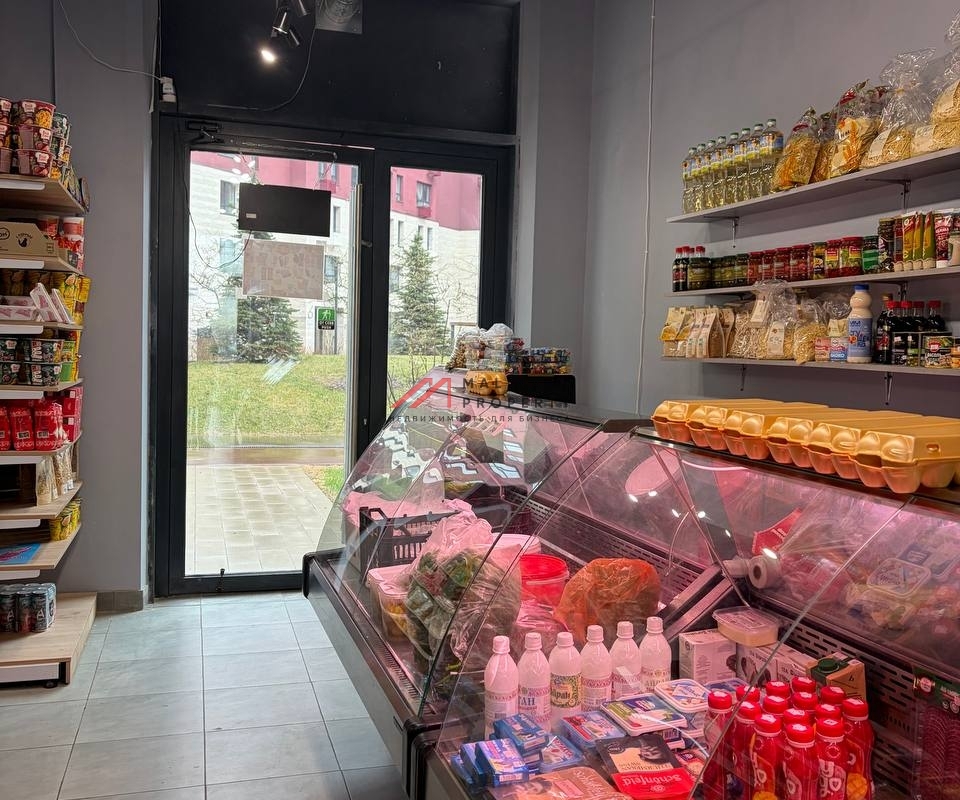 Продажа торгового помещения в ЖК "Новые Ватутинки" с минимаркетом