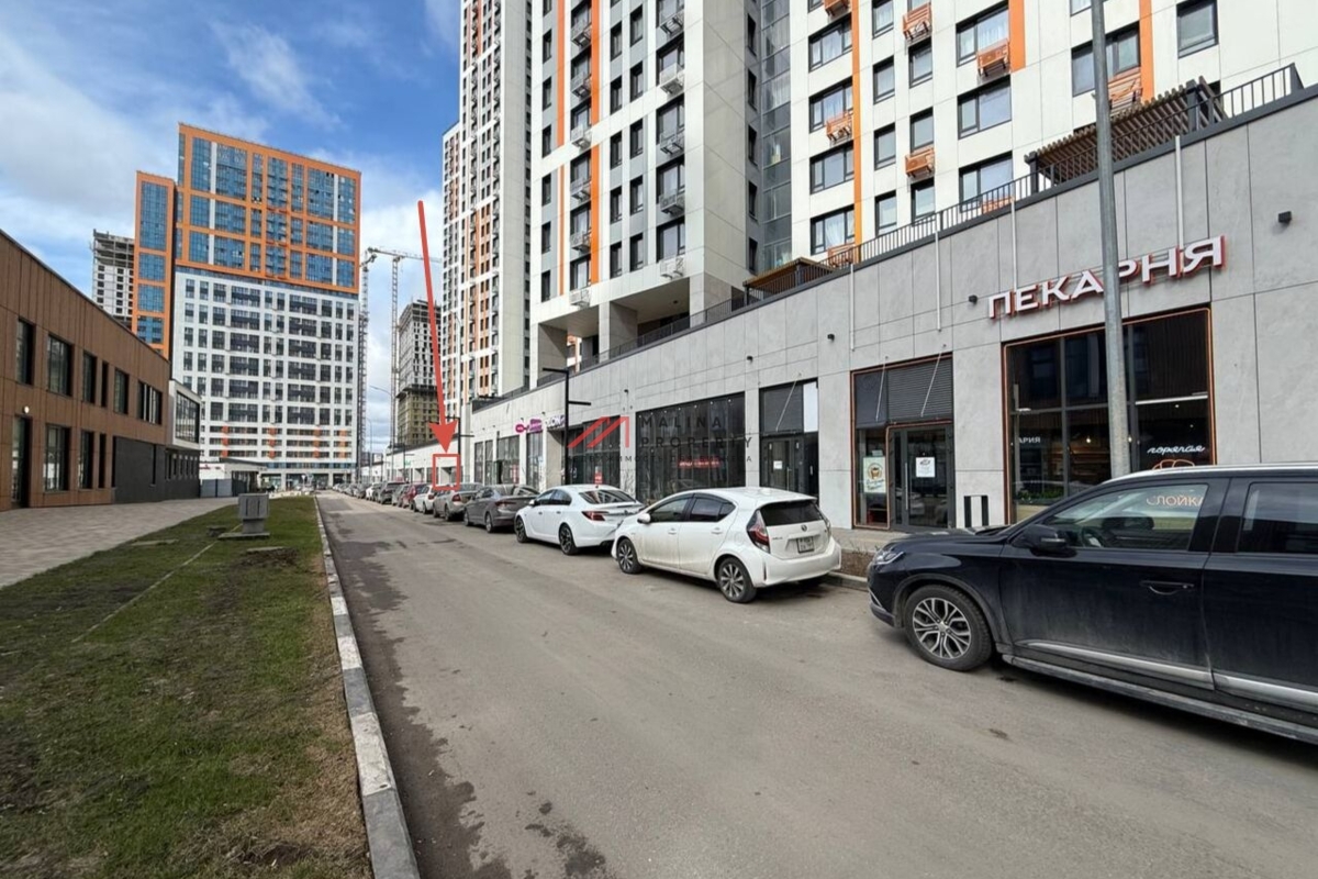 Продажа торгового помещения в ЖК "Спутник"