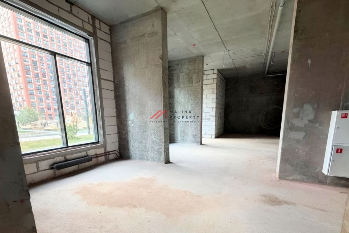 Аренда торгового помещения в ЖК "Барклая 6"