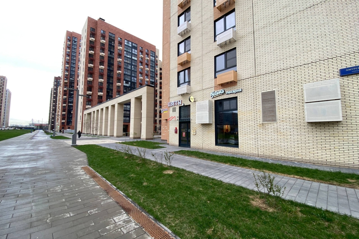 Продажа помещения на Амурской с арендаторами (1я линия)