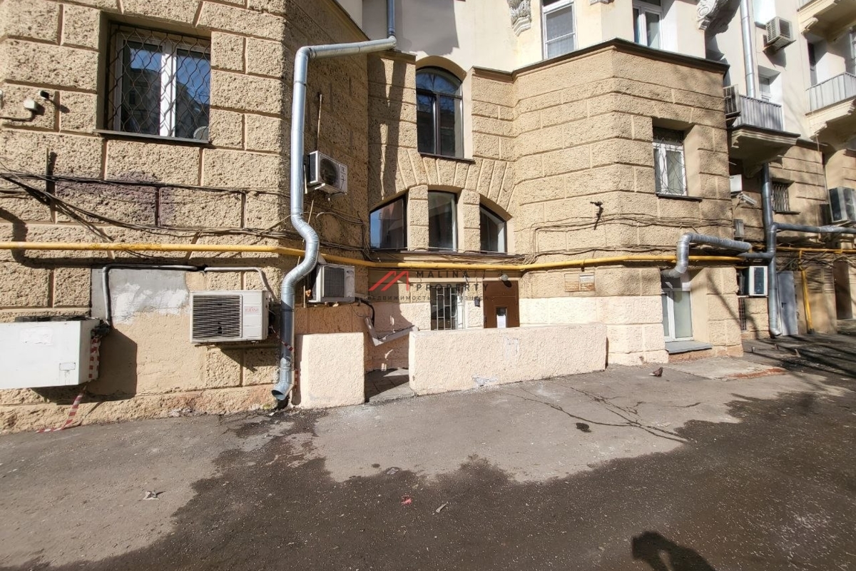 Продажа помещения на выходе из метро Маяковская