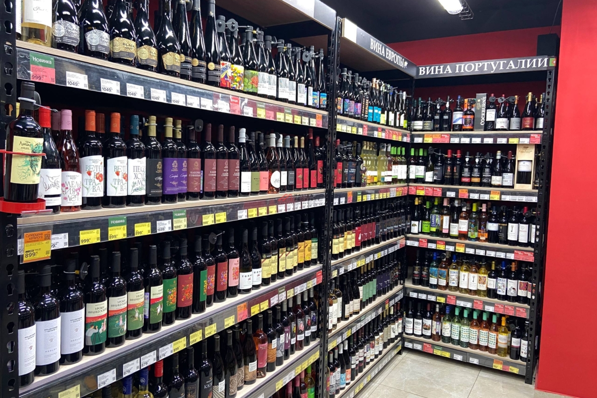 Продажа помещения с магазином Ароматный Мир в ЖК "Изумрудные Холмы"