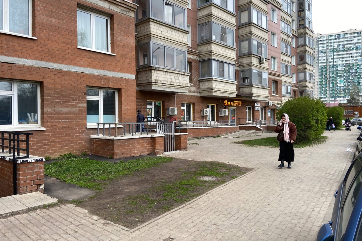 Продажа помещения с магазином Ароматный Мир в ЖК "Изумрудные Холмы"