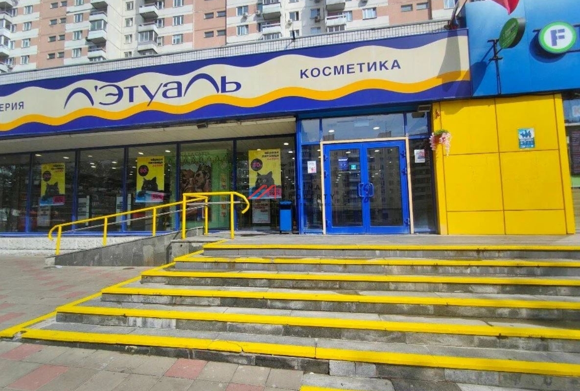 Аренда торгового помещения на Народного Ополчения