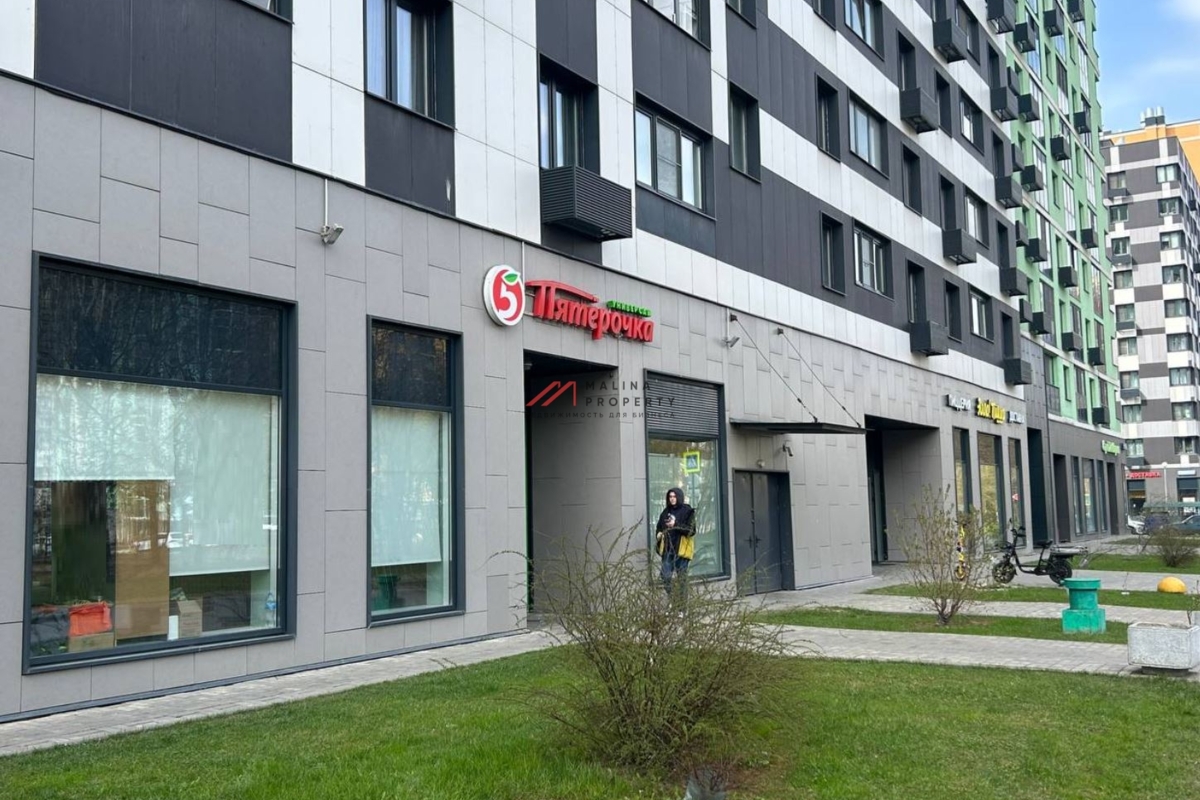 Аренда торгового помещения в ЖК "Лучи" 