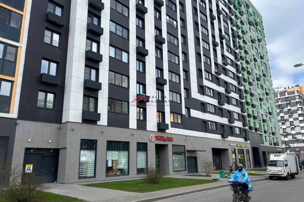 Аренда торгового помещения в ЖК "Лучи" 