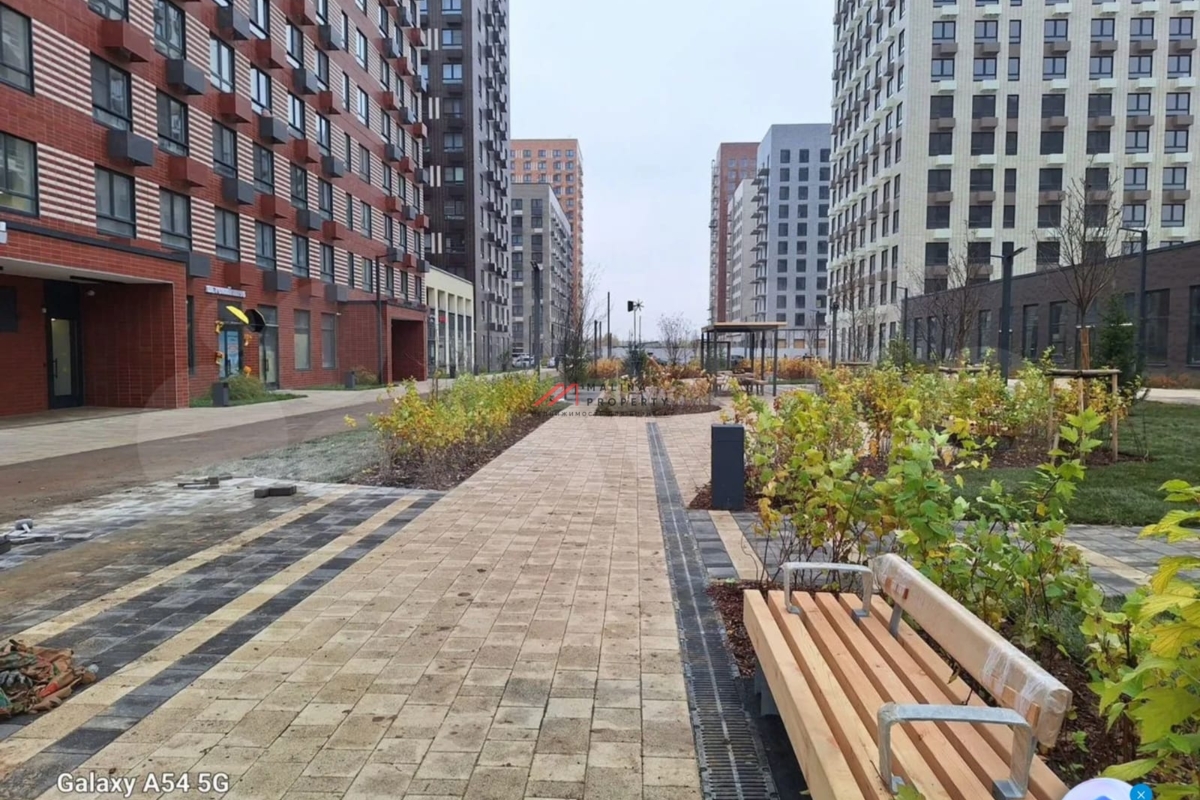 Продажа торгового помещения в ЖК "Никольские Луга"