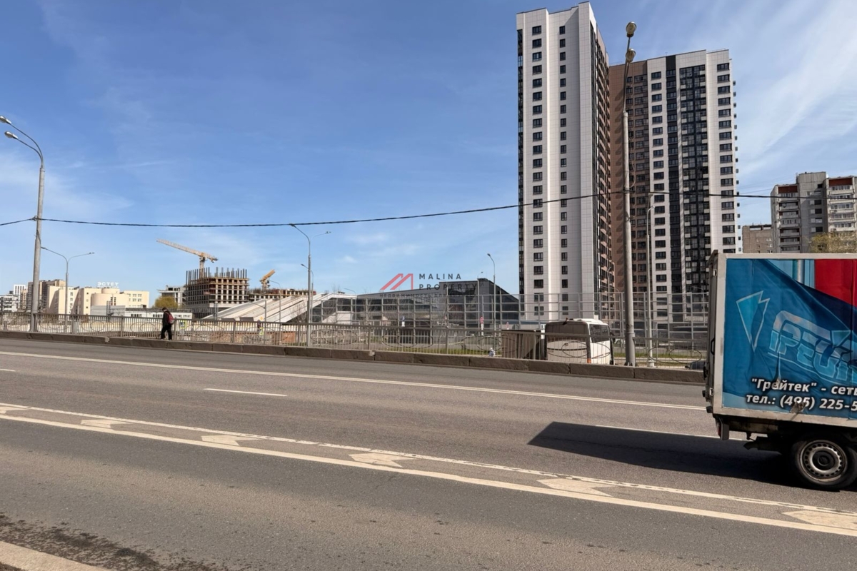 Аренда помещения на 1-й линии ЖК