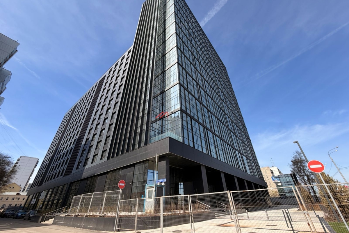 Аренда помещения на 1-й линии ЖК