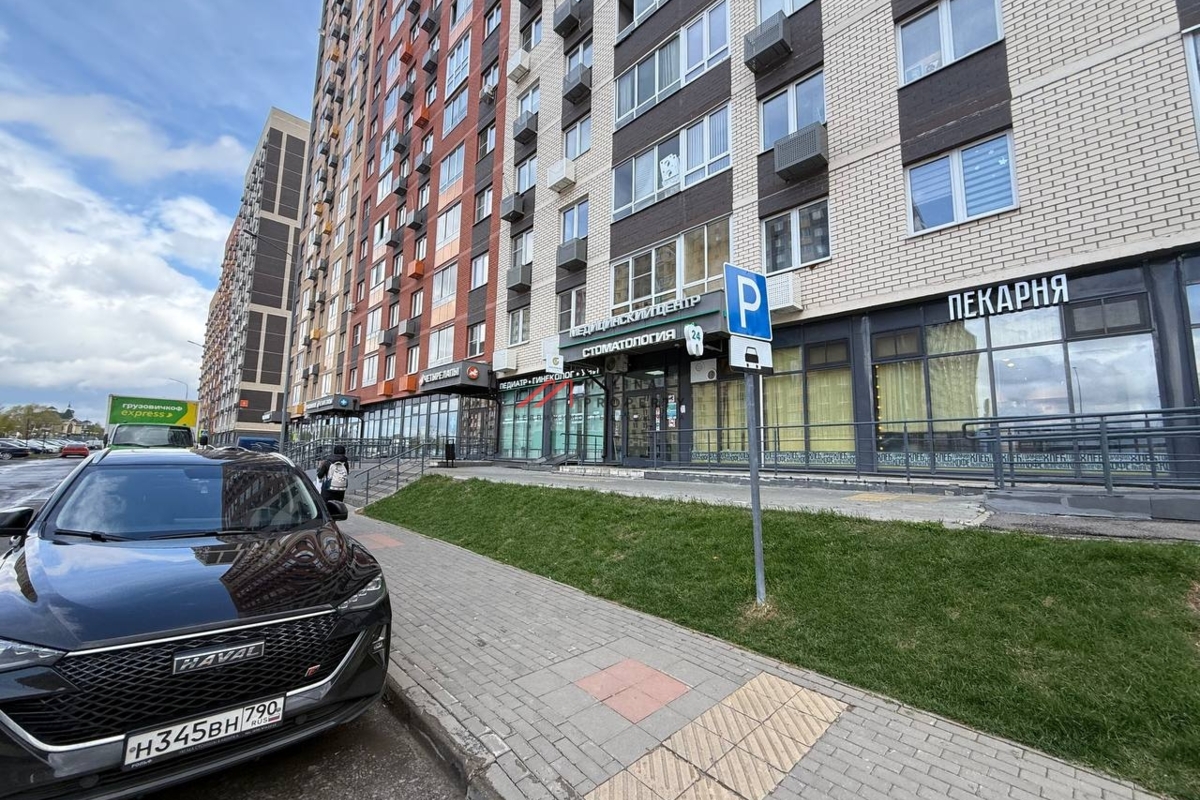 Продажа помещения с сетевым арендатором медцентр "GoldenMed"