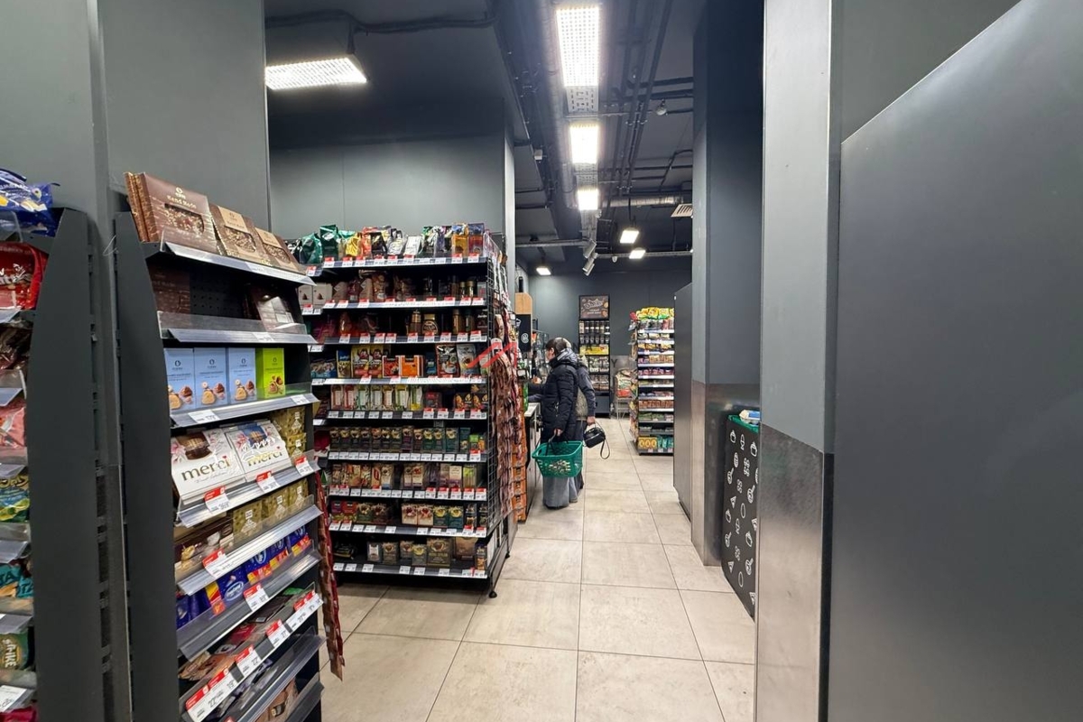 Продажа помещения с супермаркетом Ярче