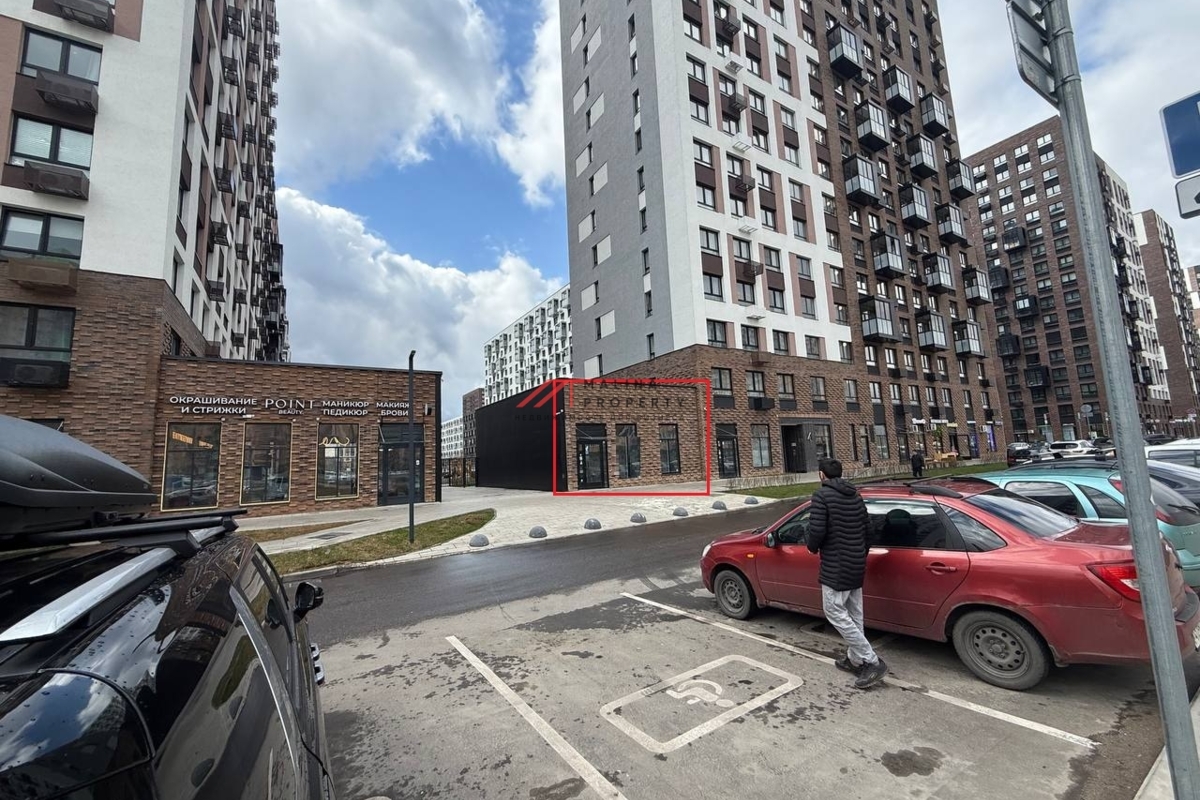 Аренда помещения в стилобате в ЖК "Пригород Лесное"