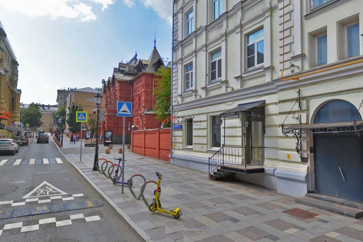Продажа коммерческого помещения в Петровском переулке