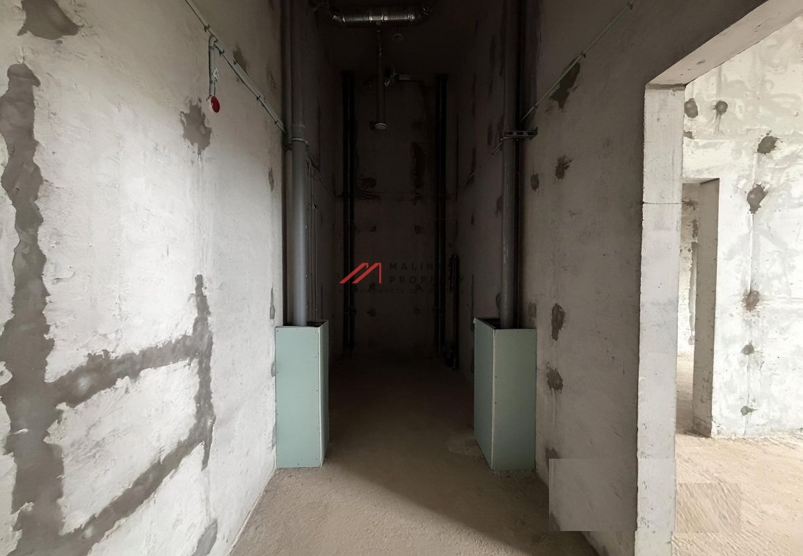 Продажа торгового помещения в ЖК "Зелёный парк" 