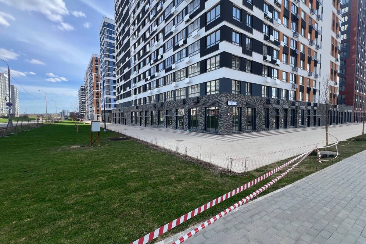 Аренда торгового помещения в ЖК "Деснаречье" 