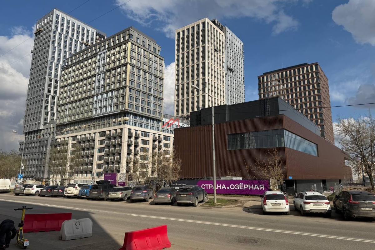 Продажа помещения с арендатором в ЖК "Cтрaна Oзёрная"