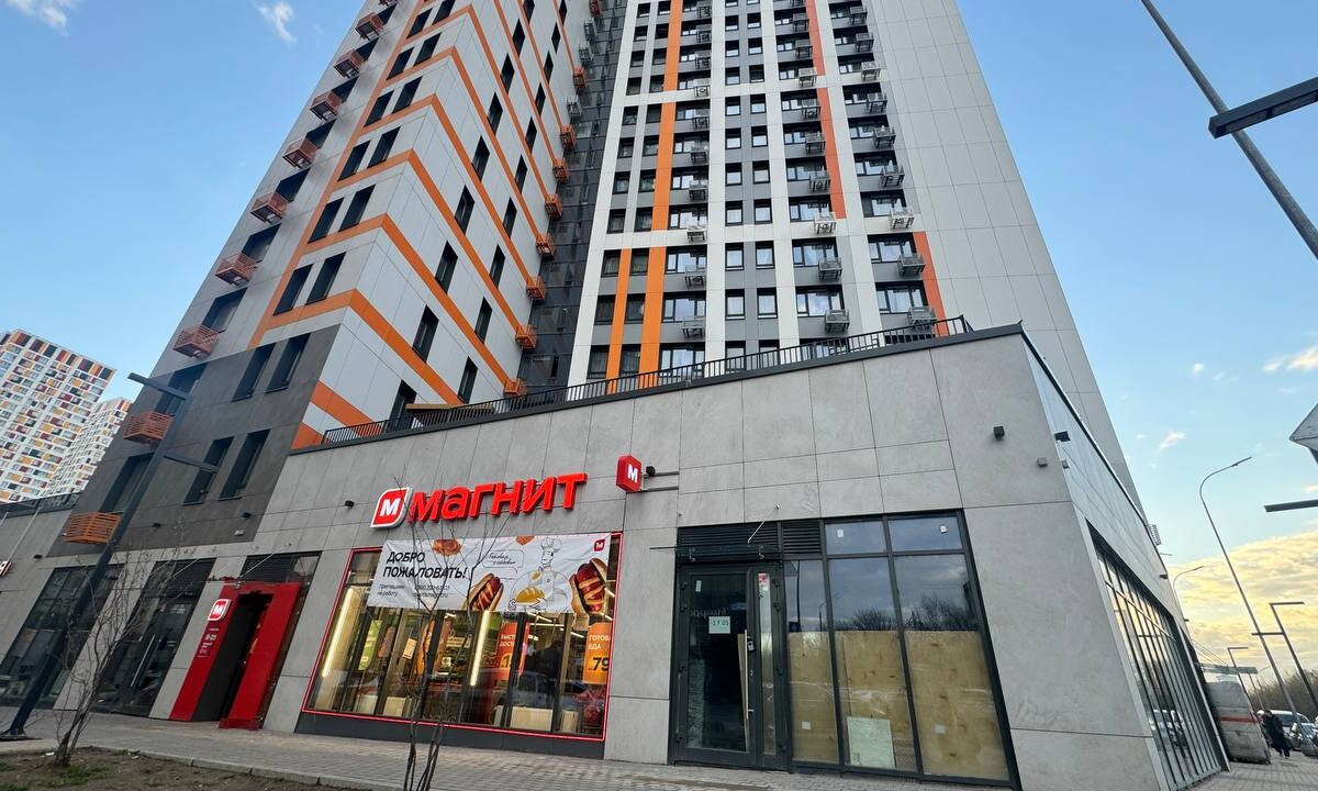 Продажа помещения с арендатором "Магнит" в ЖК Спутник