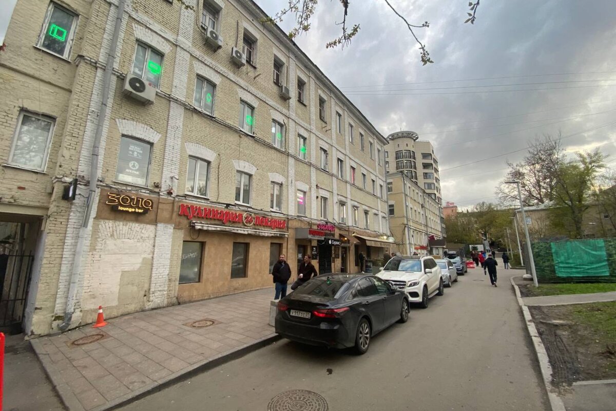 Продажа здания с арендаторами на Цветном бульваре