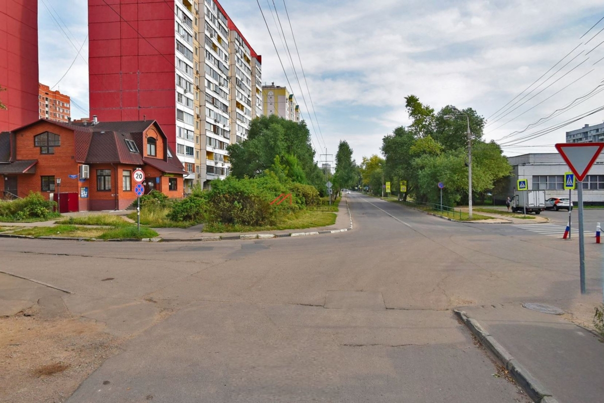 Продажа здания с арендаторами в г. Лобня