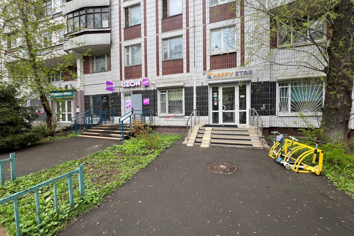 Продажа торгового помещения с арендаторам Озон