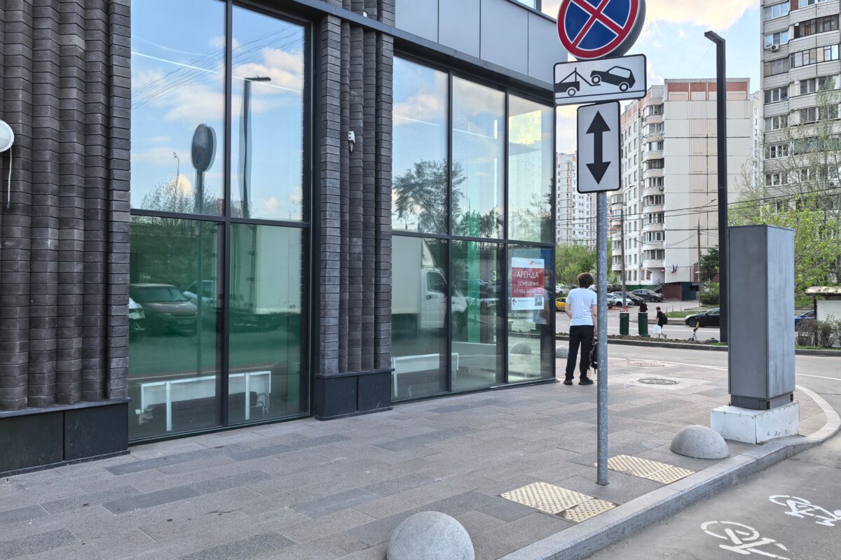 Аренда углового помещения в ЖК "Мой адрес на Клинской" 