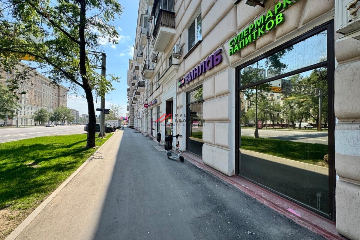 Продажа  помещения с арендатором "Винлаб" на Велозаводской
