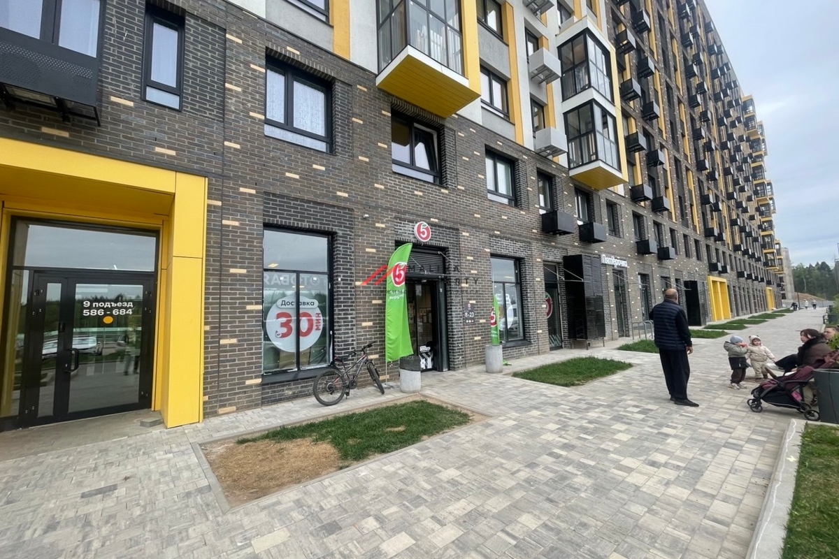 Продажа торгового помещения с арендатором "Пятёрочка" 