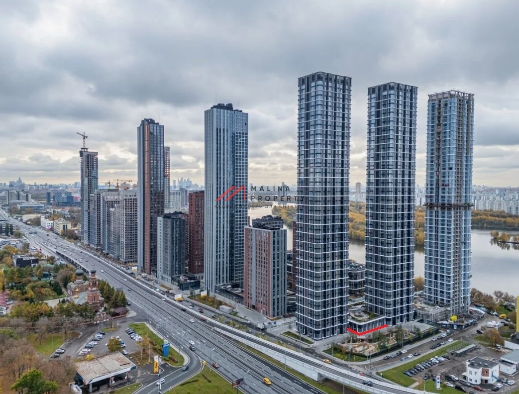 Продажа торгового помещения с супермаркетом Перекресток