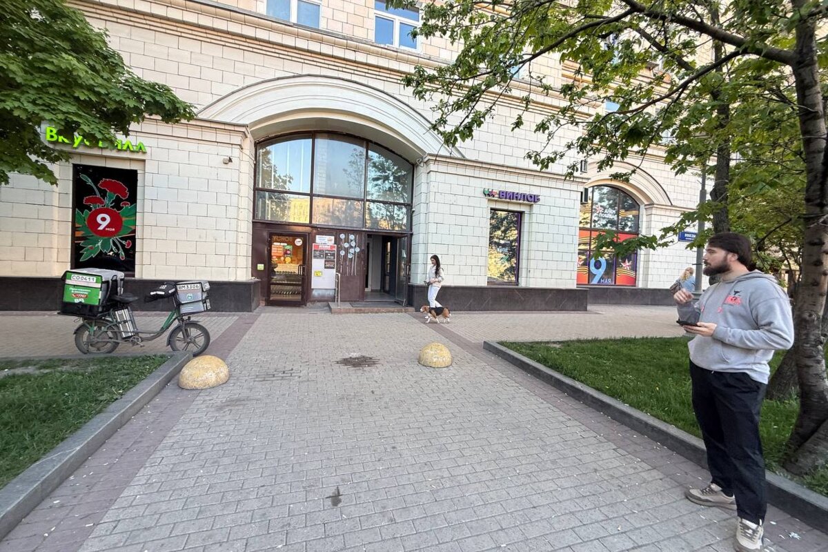 Продажа нежилого помещения с арендаторами 