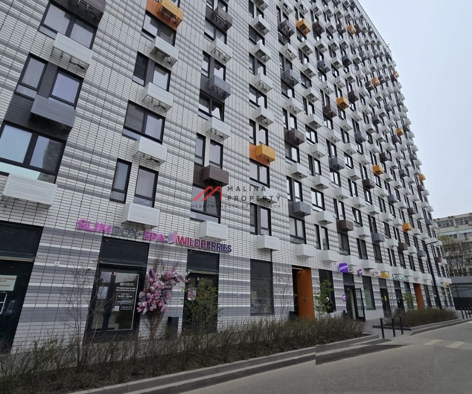 Продажа помещения с арендатором в ЖК "Амурский парк" 