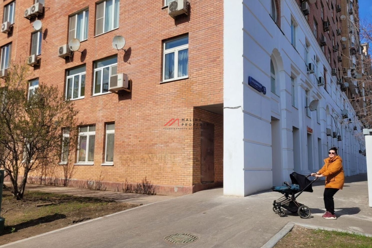 Продажа торгового помещения с магазином "Дикси"