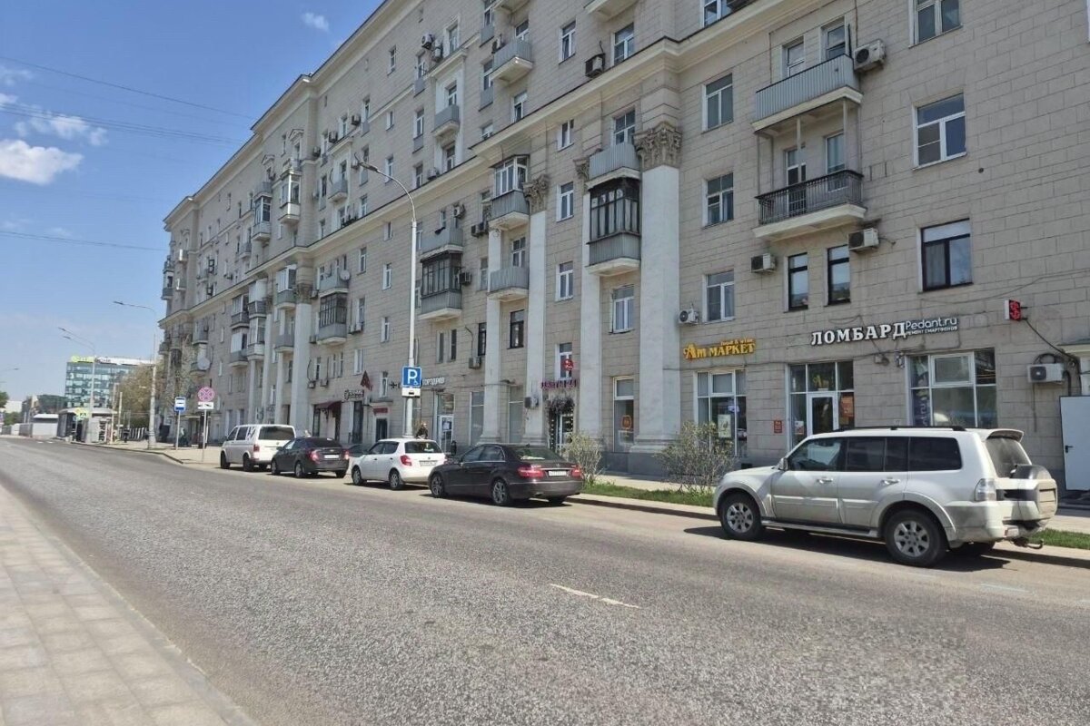 Продажа помещения с арендаторами у метро Войковская