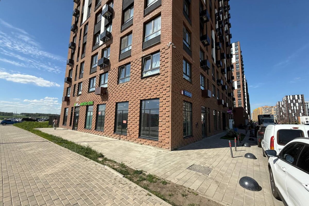 Продажа торгового помещения в ЖК Пригород Лесное