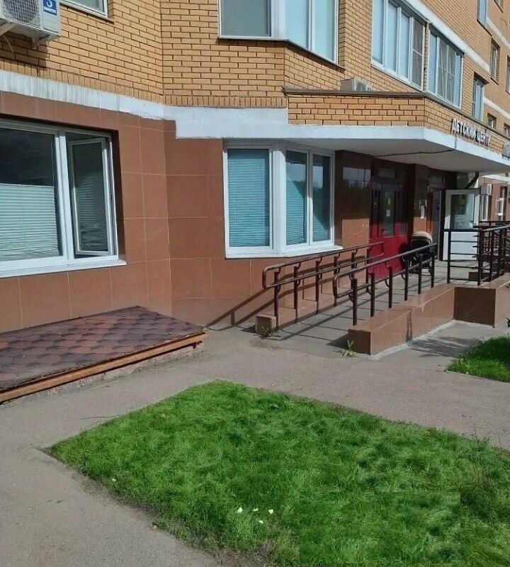 Продажа помещения с арендатором в ЖК "Зелёные аллеи" 