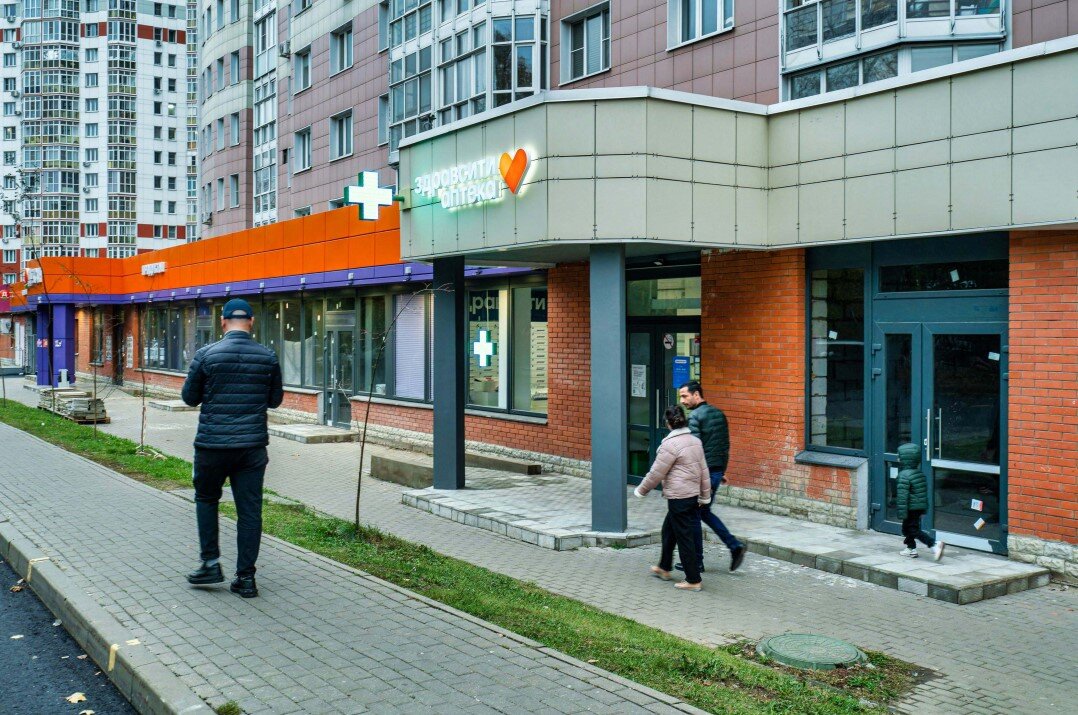 Аренда торгового помещения  рядом с Дикси 