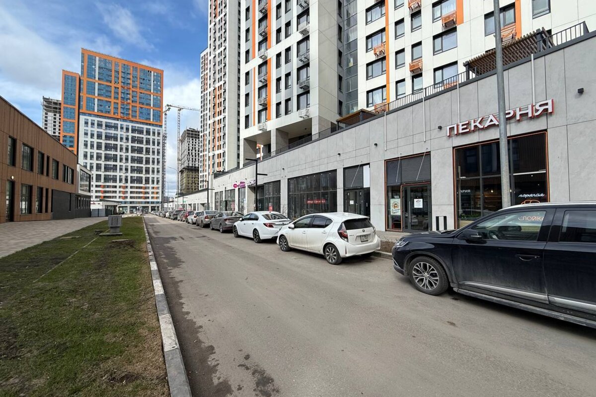 Продажа помещения с арендатором ПВЗ в ЖК "Спутник"