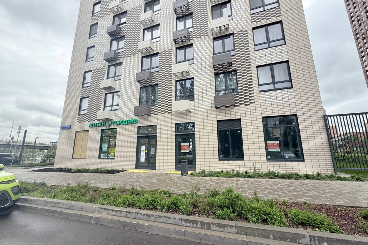 Продажа нежилого помещения в ЖК "Ютаново"