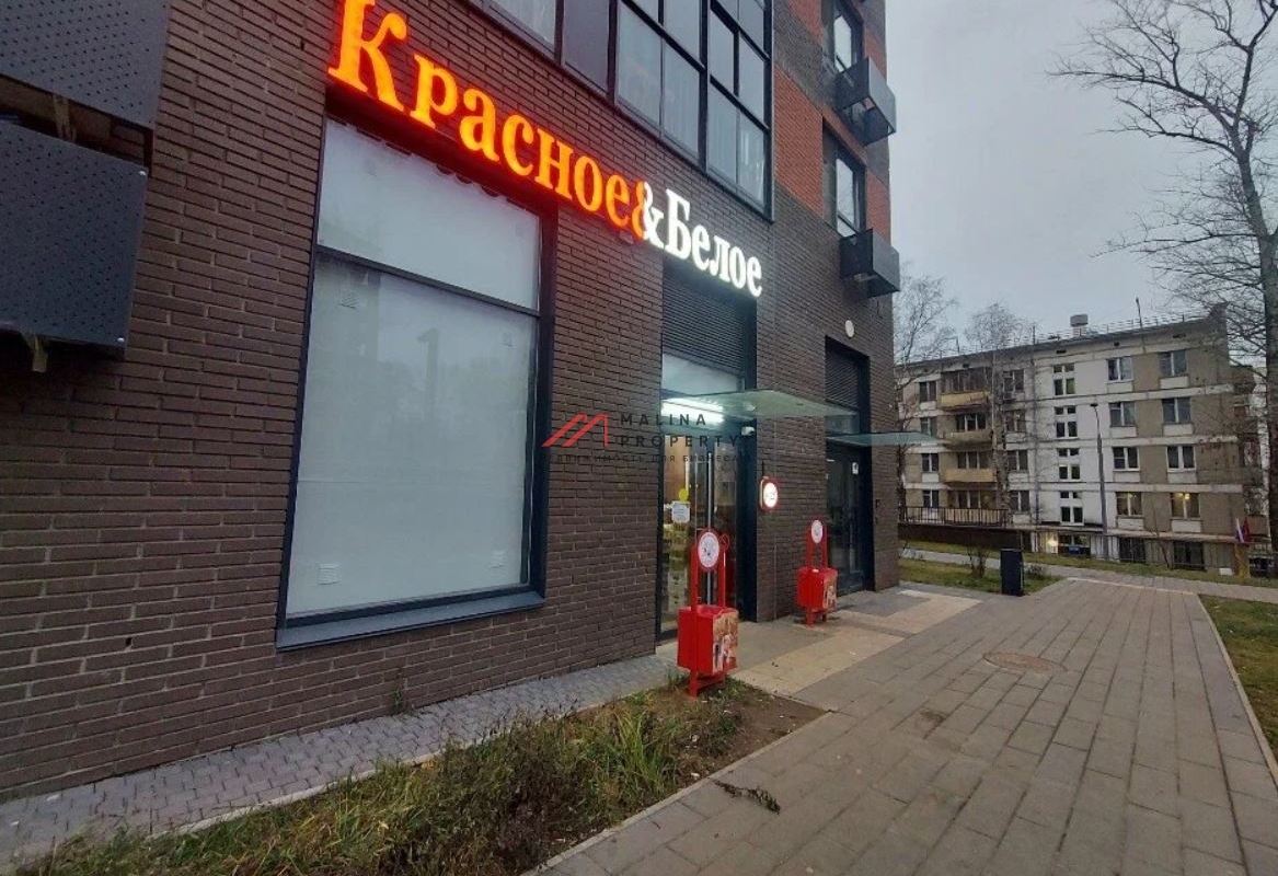 Продажа помещения с магазином Красное и Белое на ул. Керченская