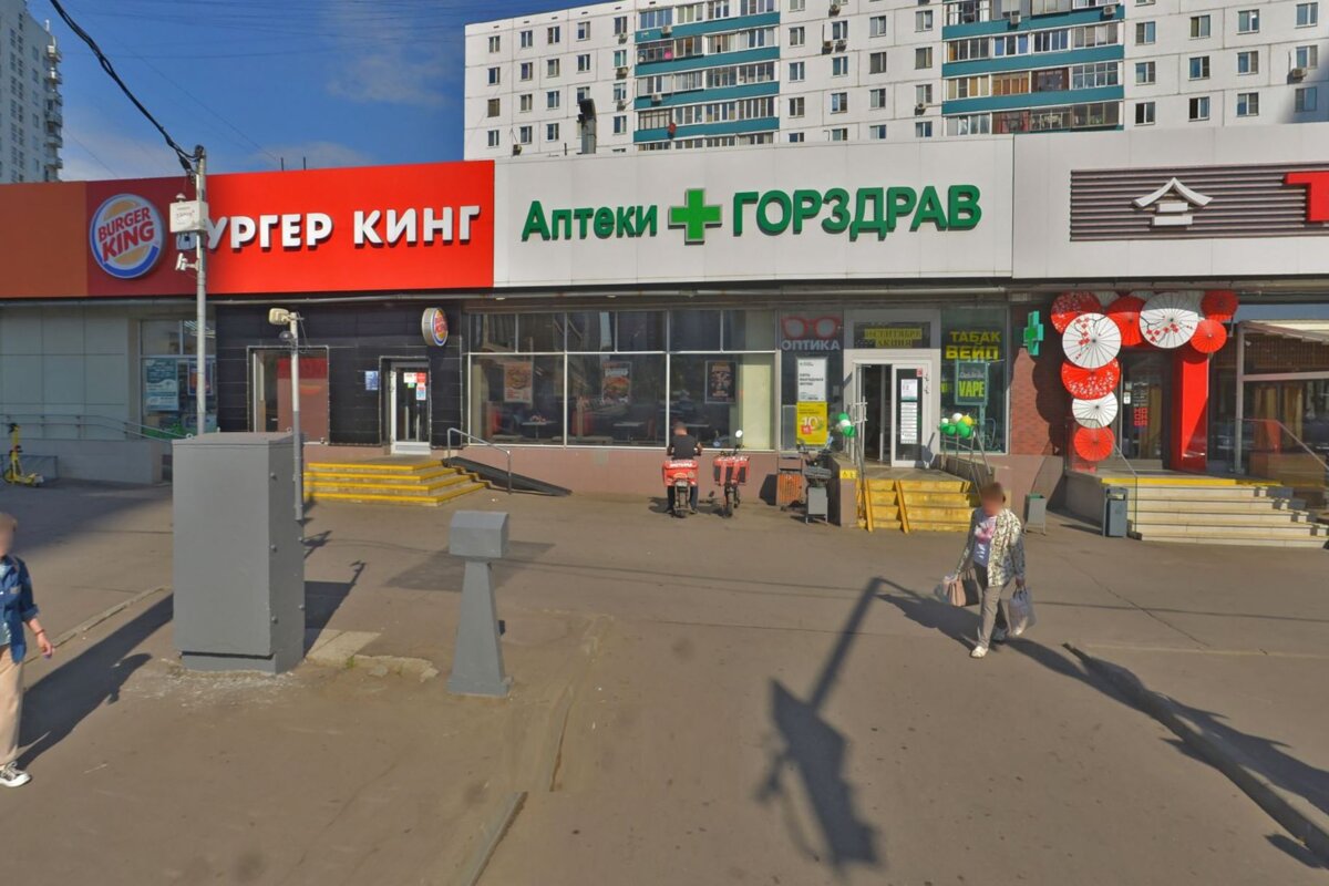 Продажа торгового здания с арендаторами у м. Строгино