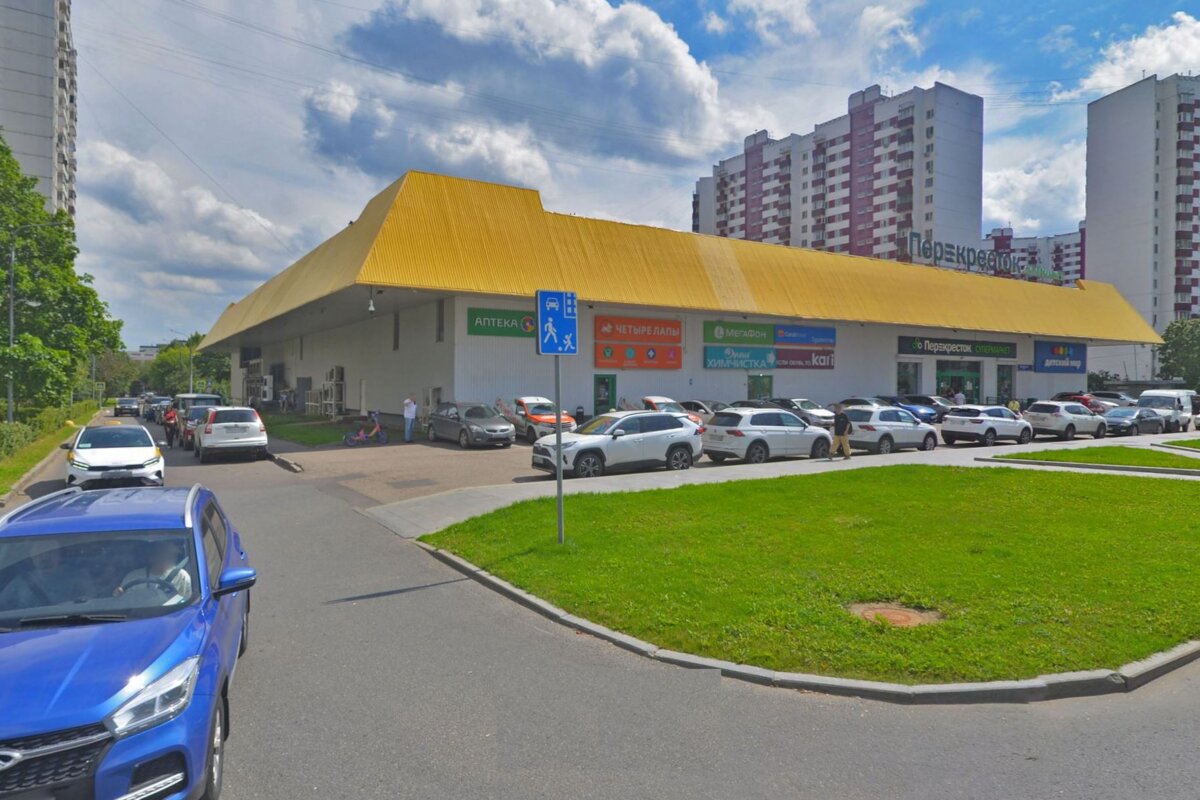 Продажа торгового центра "Петровский" у м. Новопеределкино