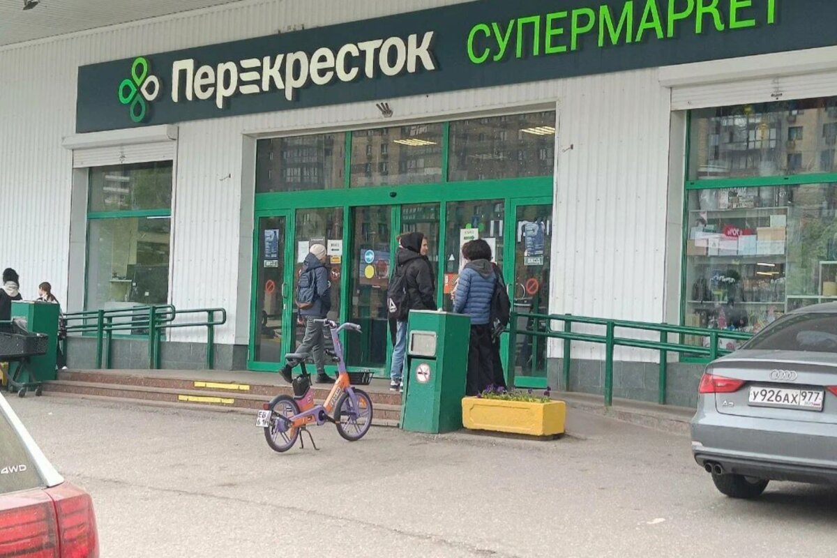 Продажа торгового центра "Петровский" у м. Новопеределкино